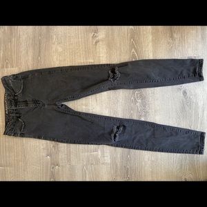 Black stretchy skinny jeans